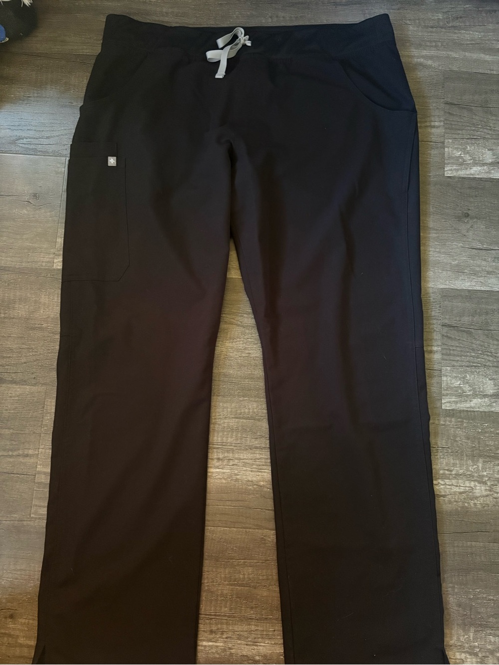 Figs Black Scrub Pants - Picture 3 of 8